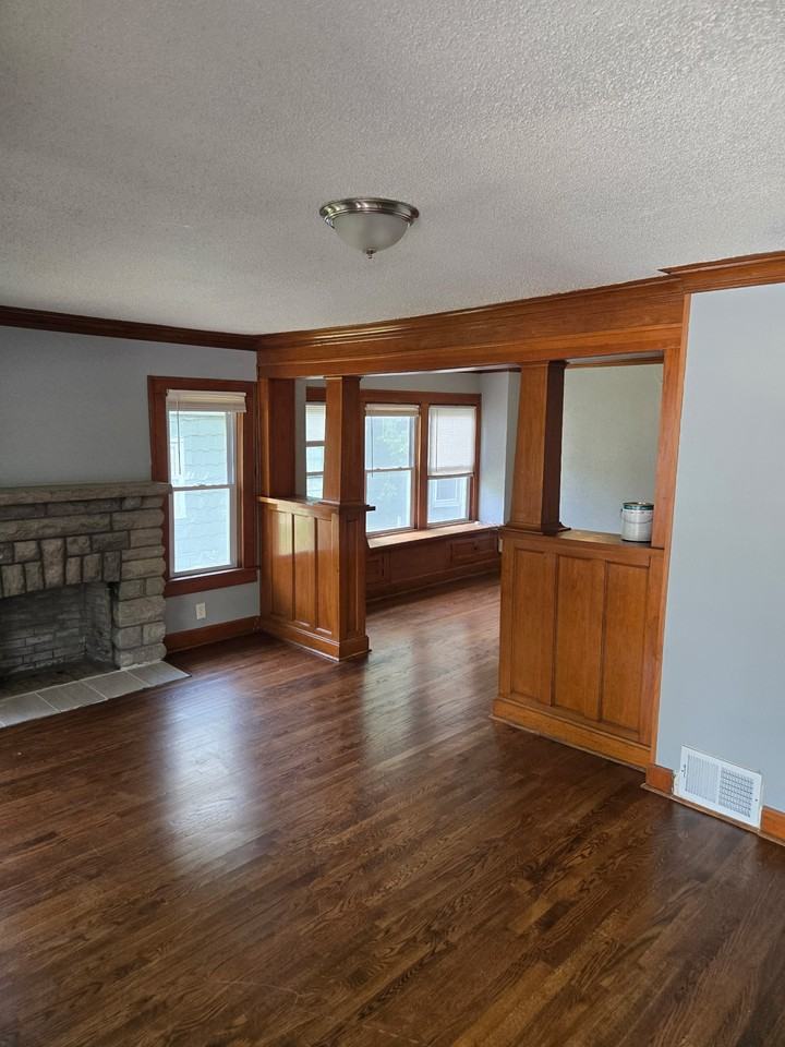 2411 E 70th St #1 - Photo 6 of 24