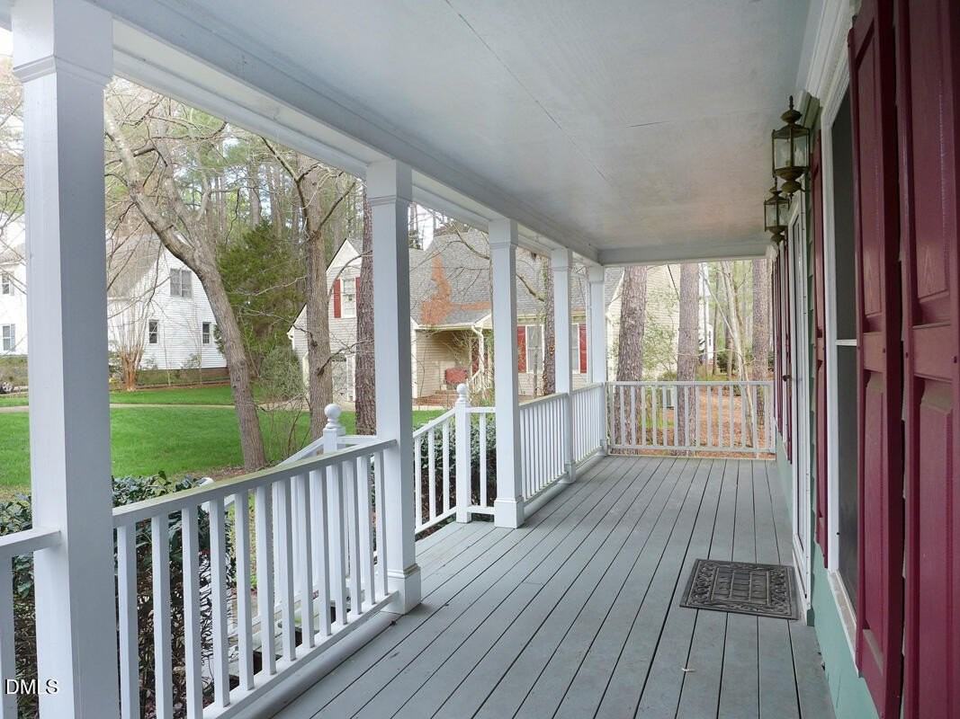 117 Charlesberry Ln - Photo 2 of 28