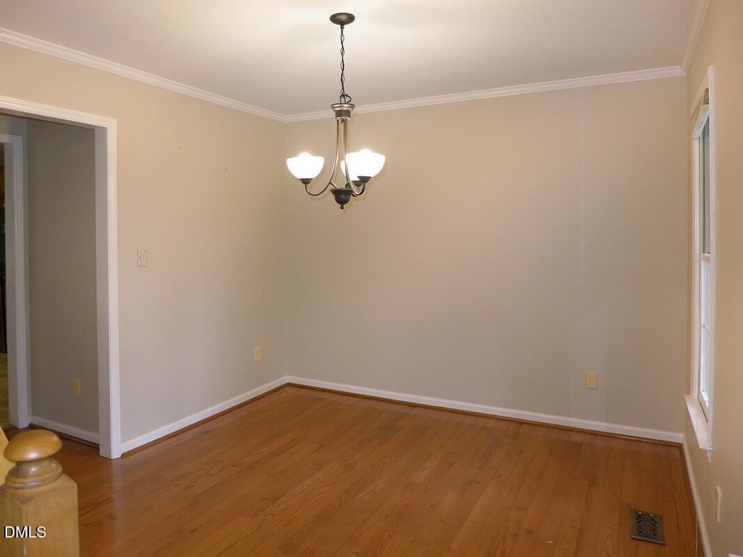 117 Charlesberry Ln - Photo 7 of 28