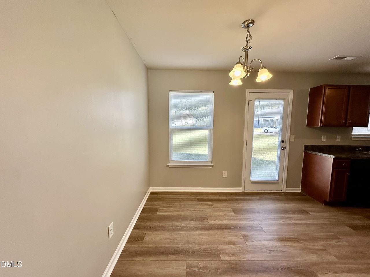 4773 Queen Pierrette St - Photo 6 of 23