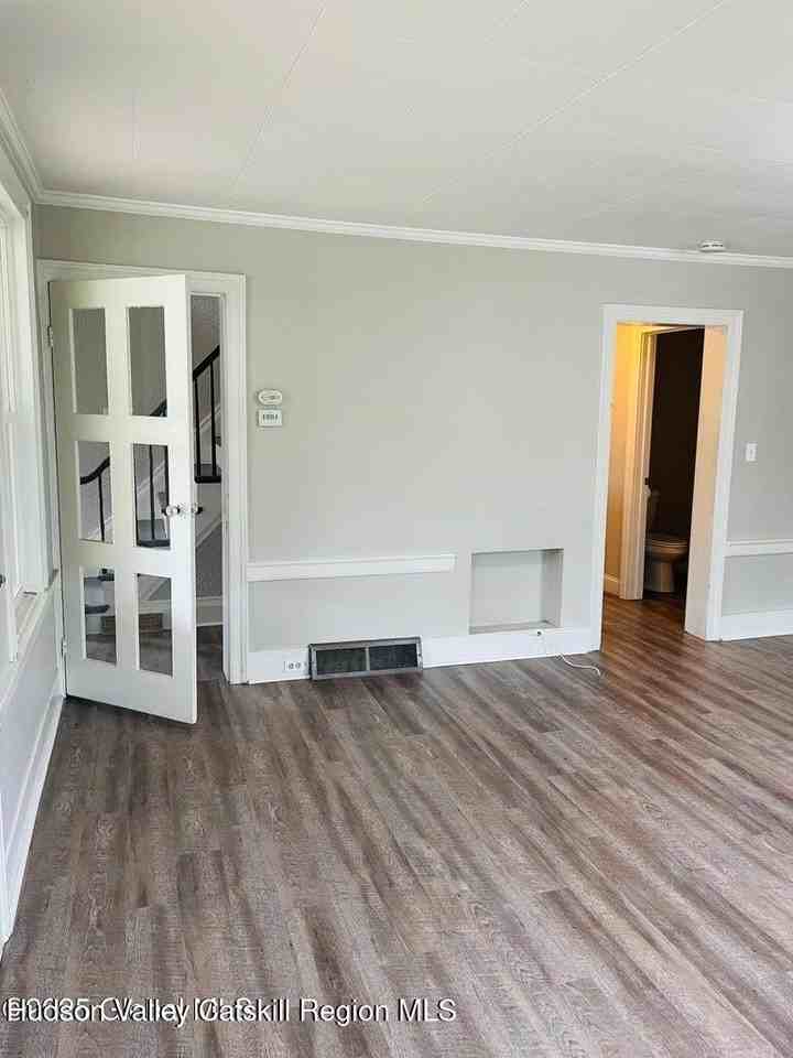 1529 Clauverwie Rd - Photo 6 of 40