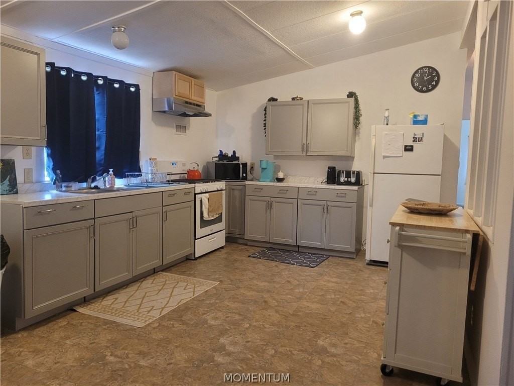 1486 Plata Dr - Photo 2 of 15