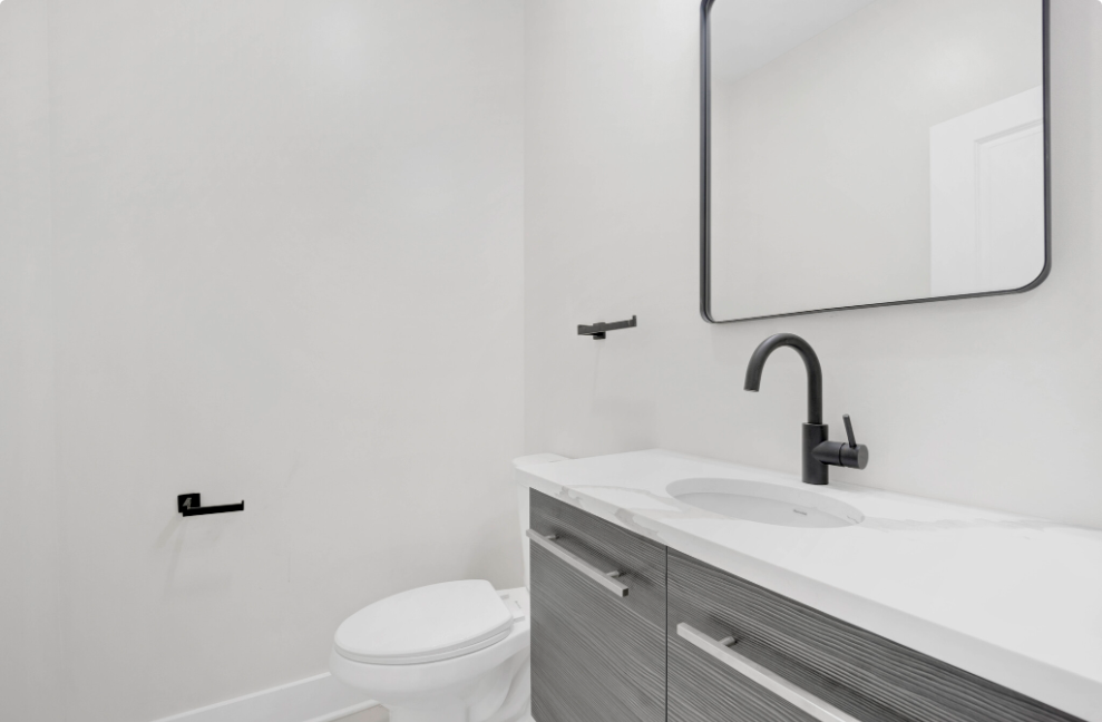 4927 South Prairie AvenueUnit 2N #2N - Photo 5 of 11