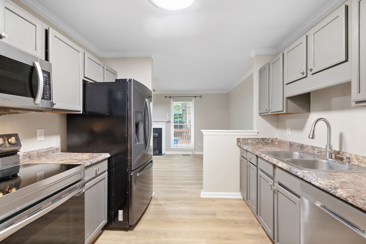 3815 Axle Ln #1 - Photo 6 of 28
