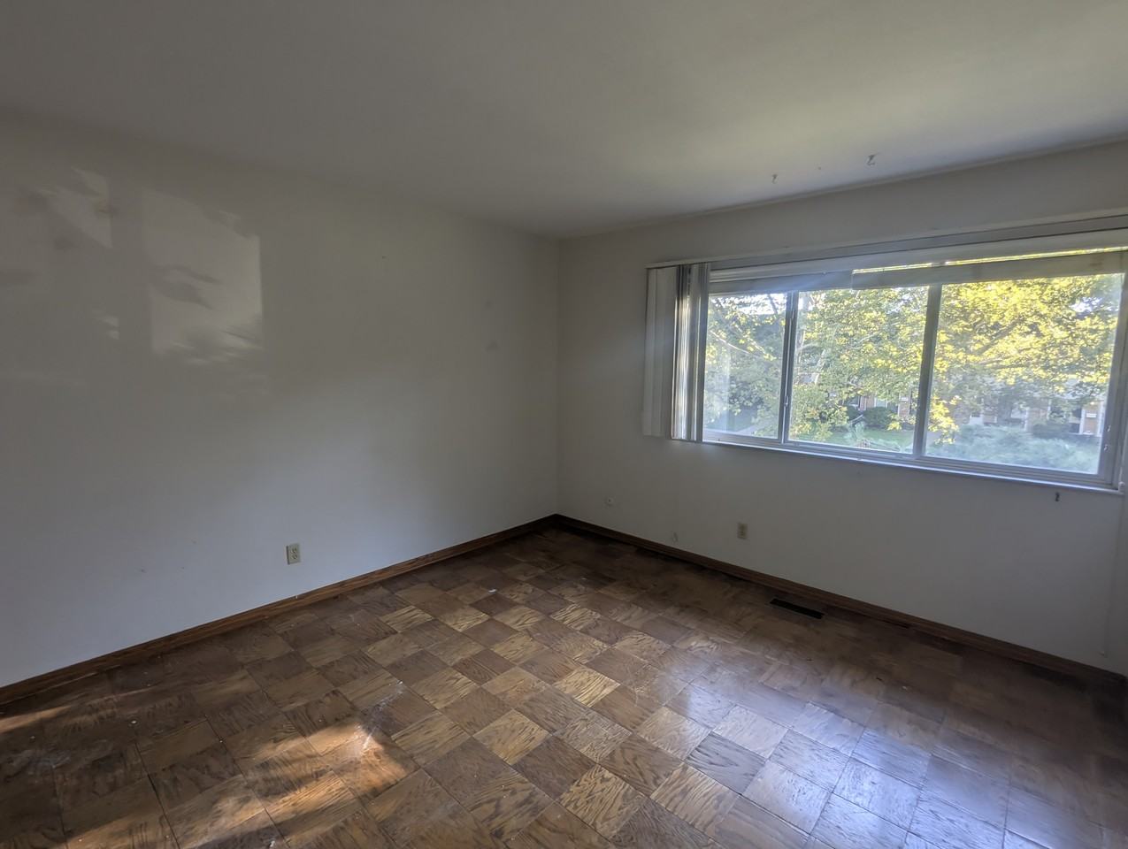 3621 Kenbrooke Ct #1 - Photo 6 of 8