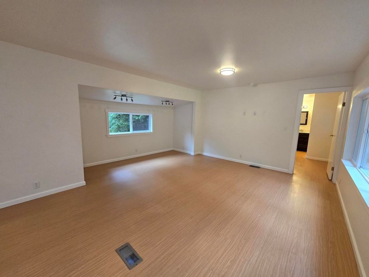 44217 Leonard Rd - Photo 5 of 20