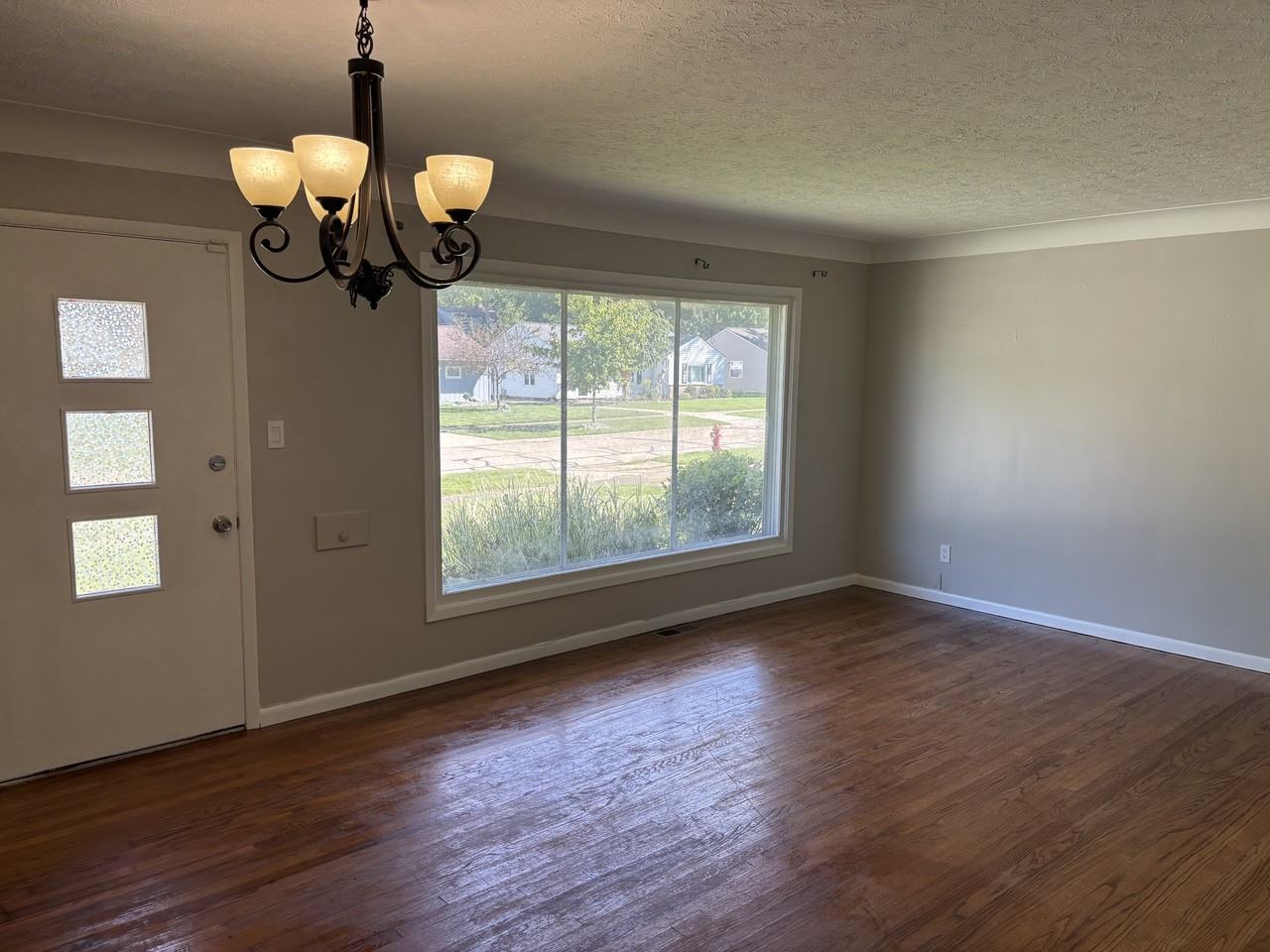 5826 Amrap Drive - Photo 5 of 8