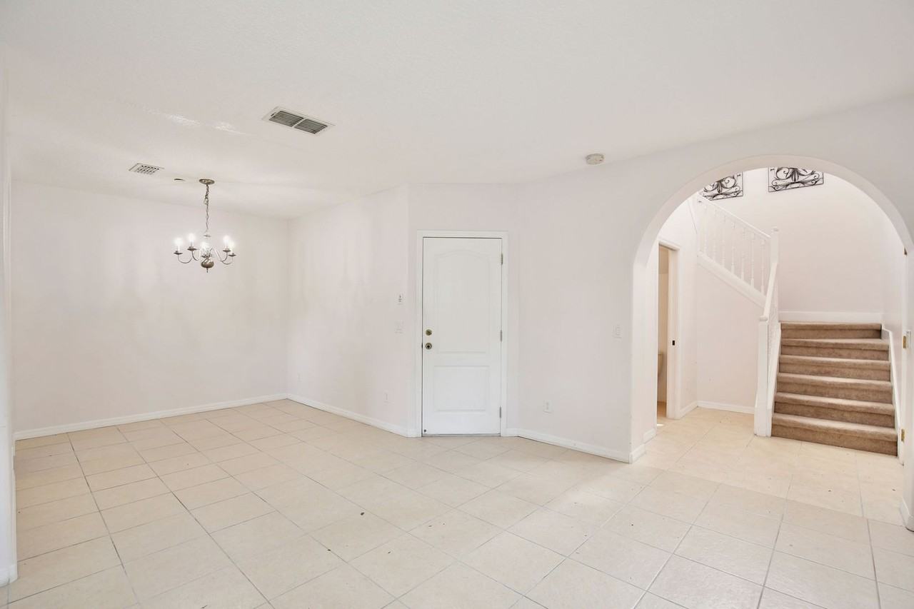 9501 Bacchus Trl - Photo 6 of 29