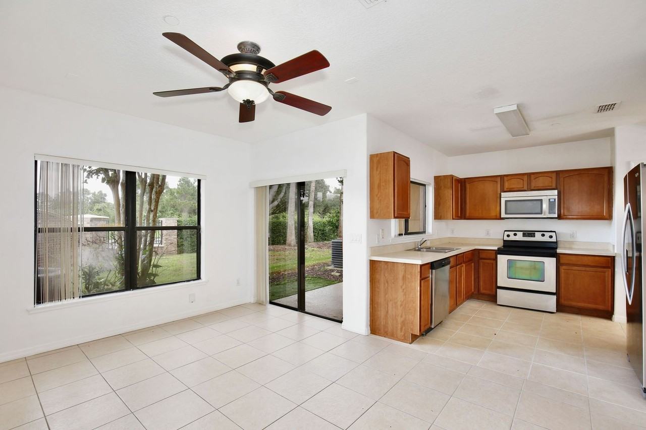 9501 Bacchus Trl - Photo 7 of 29