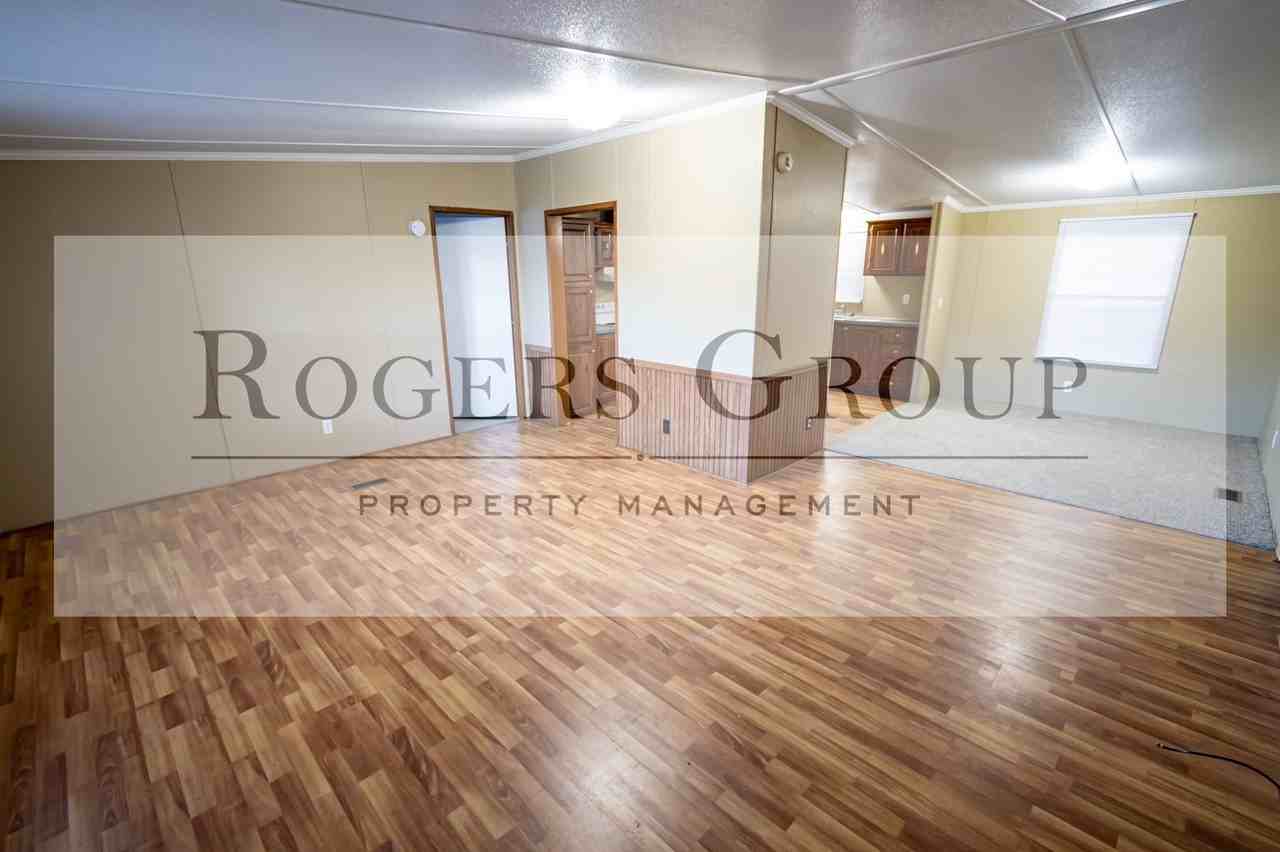 195 Tower Ln - Photo 2 of 9
