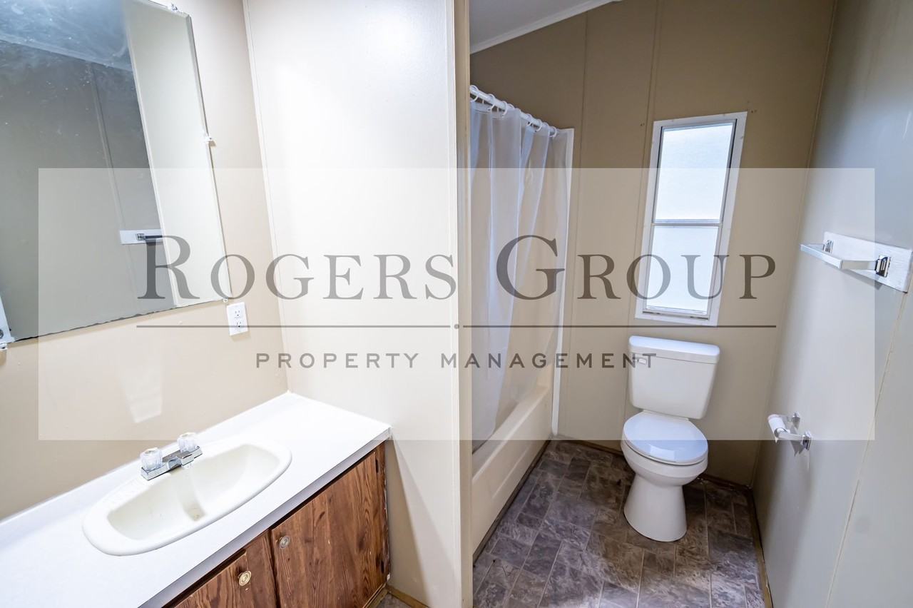 195 Tower Ln - Photo 5 of 9