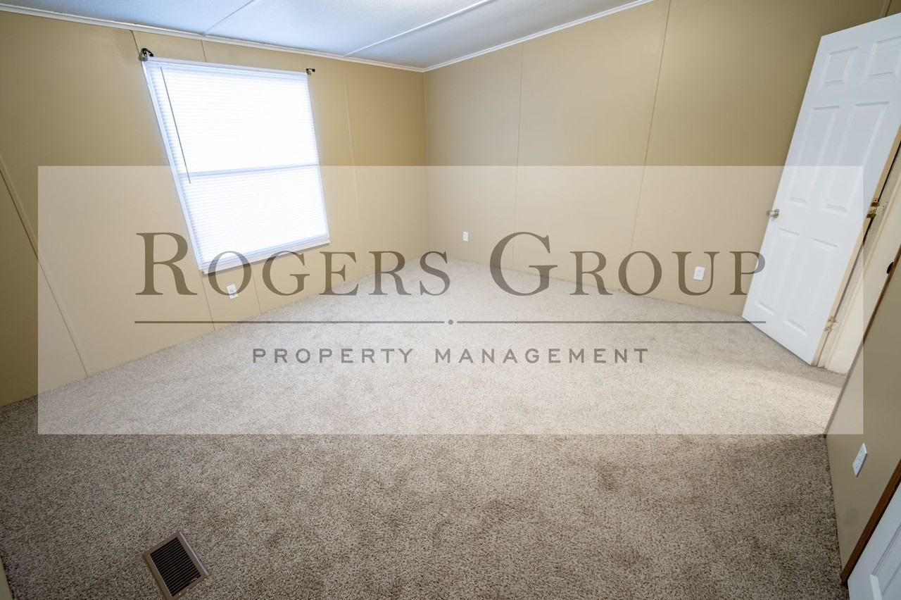 195 Tower Ln - Photo 7 of 9