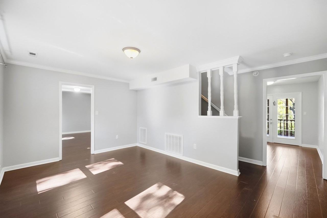 12106 Painted Tree Rd - Photo 6 of 41