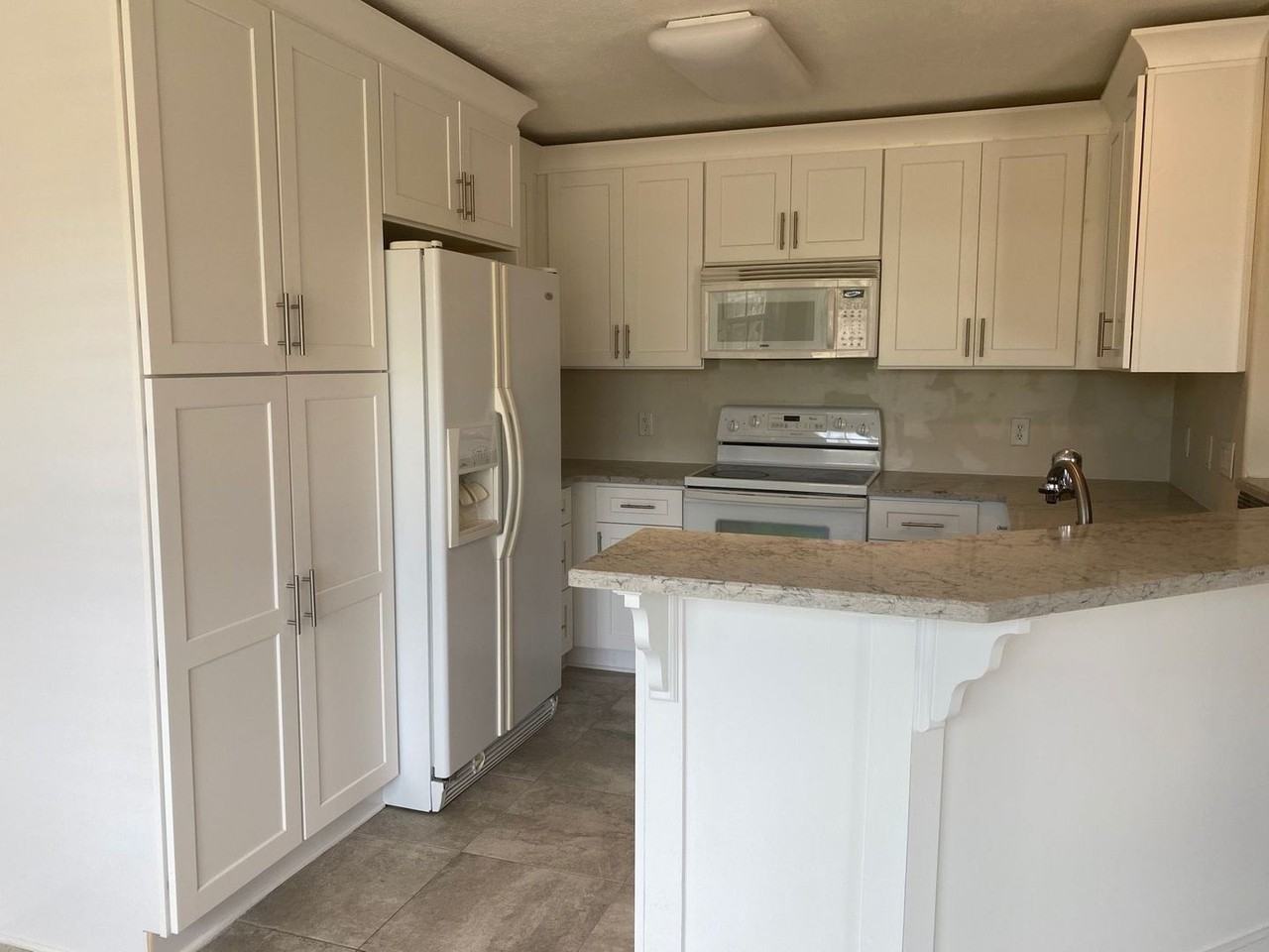 604 Timbers Xing - Photo 4 of 17