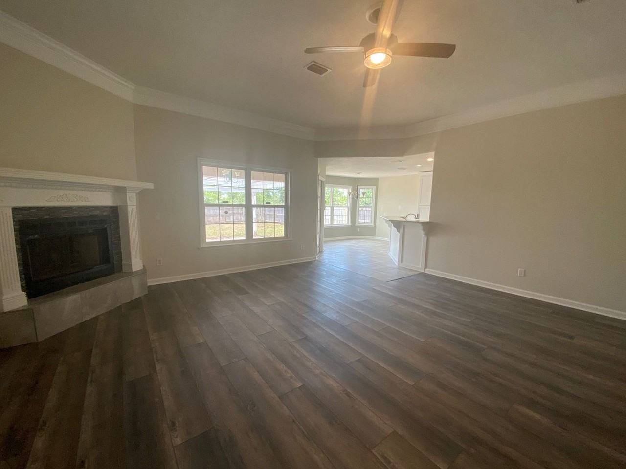 604 Timbers Xing - Photo 6 of 17