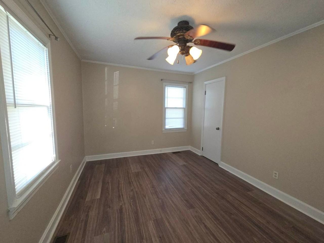 103 E Ham St - Photo 7 of 11