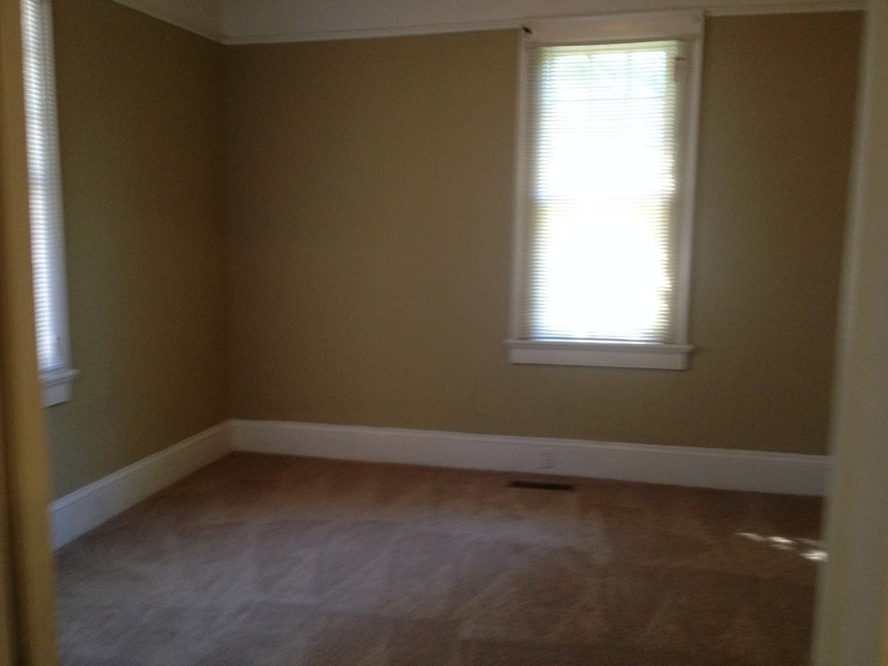 603 25th St - Photo 3 of 8