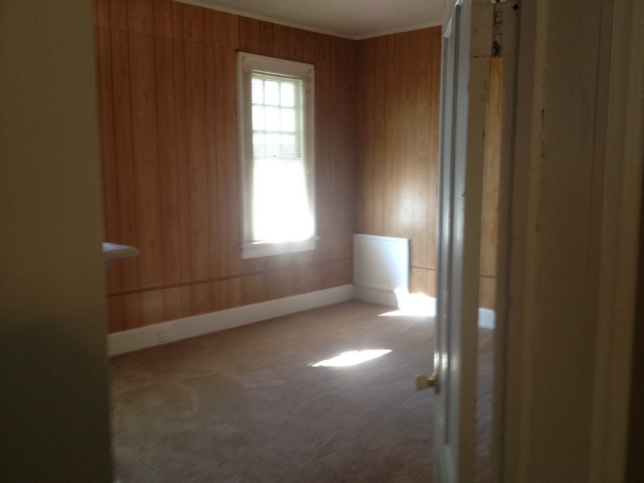 603 25th St - Photo 4 of 8