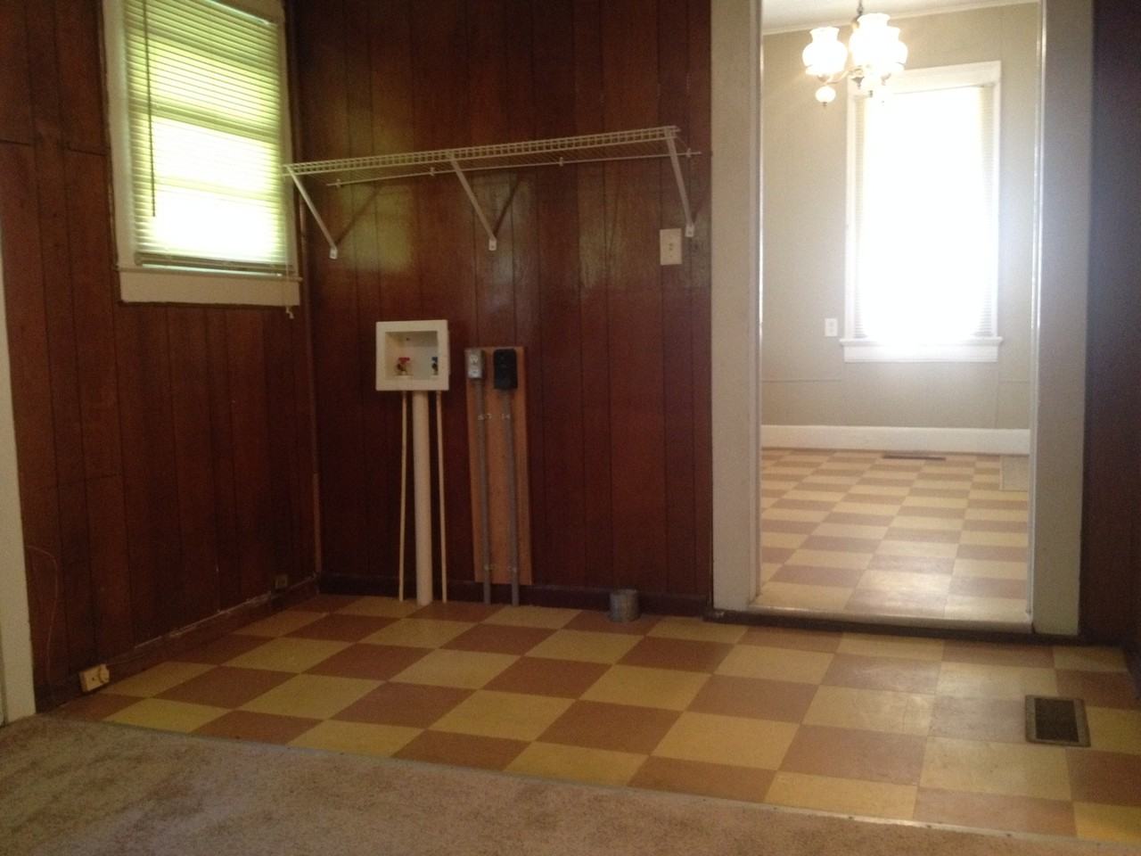 603 25th St - Photo 7 of 8