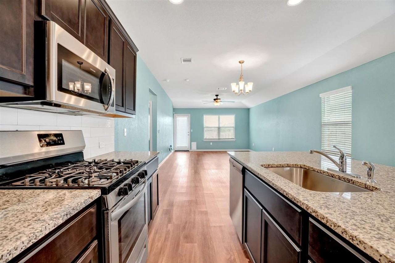 1425 Fairhaven Gtwy - Photo 5 of 21