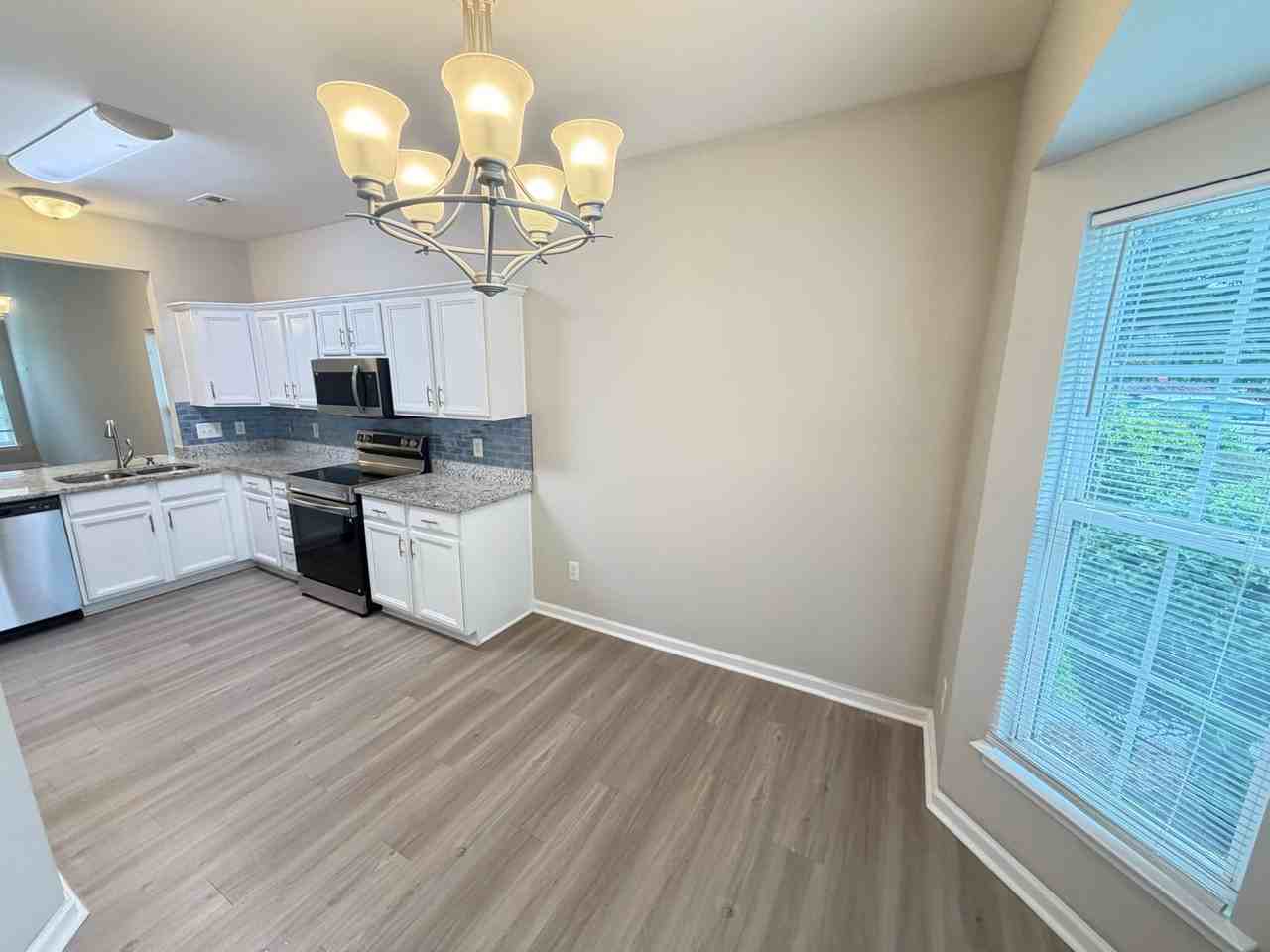 4221 Carl Parmer Dr - Photo 5 of 29