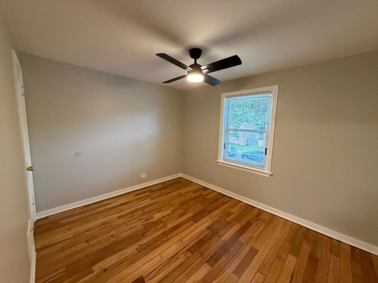 8345 S Hamilton Ave - Photo 7 of 15