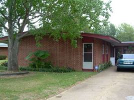 featured image of 1904 S Riverview Cir