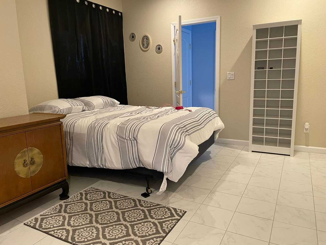 10850 Longhorn Dr - Photo 3 of 7