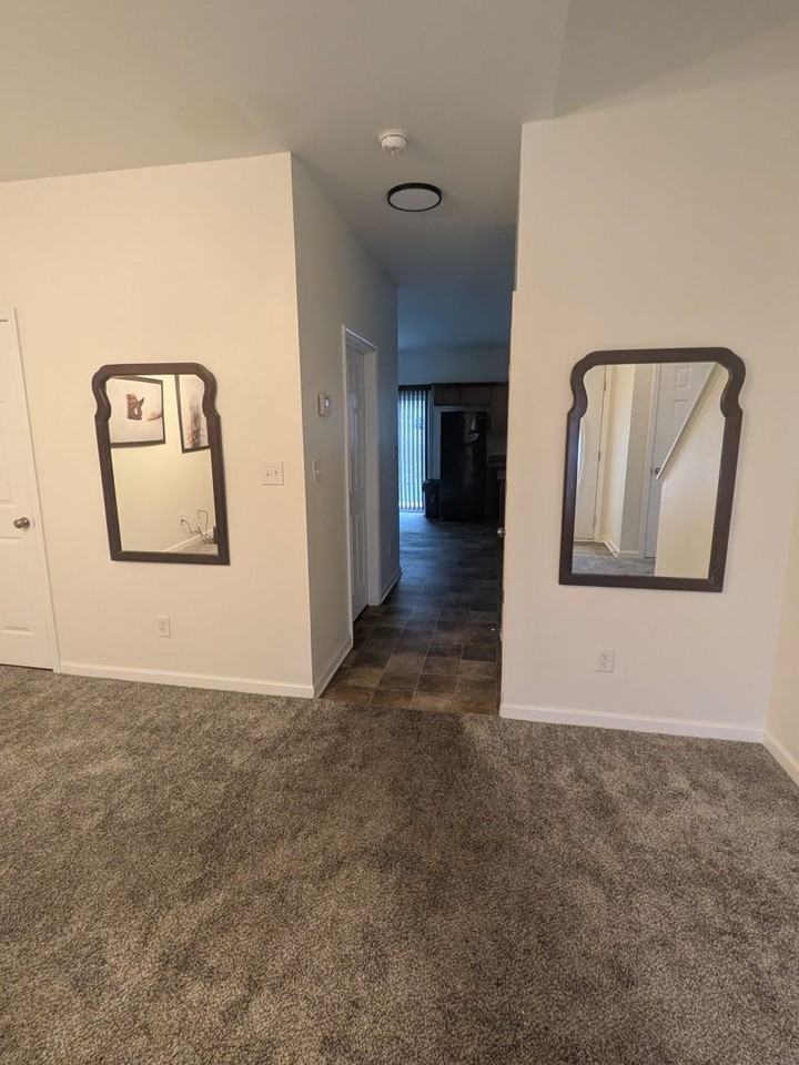 13 Bristol Ln - Photo 4 of 14