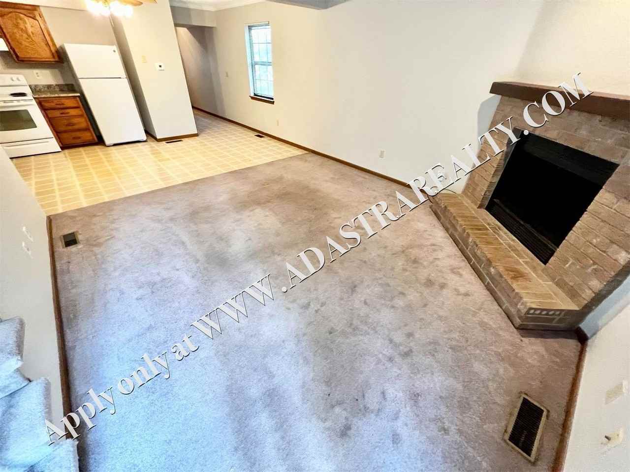 3504 Ne Independence Ave - Photo 7 of 14