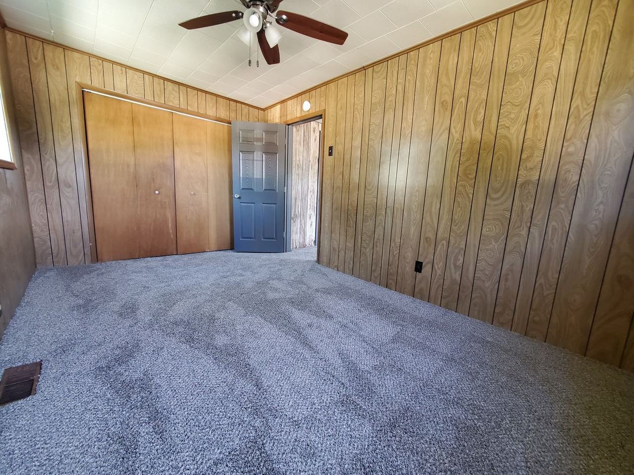 203 N 11th St - Photo 3 of 7