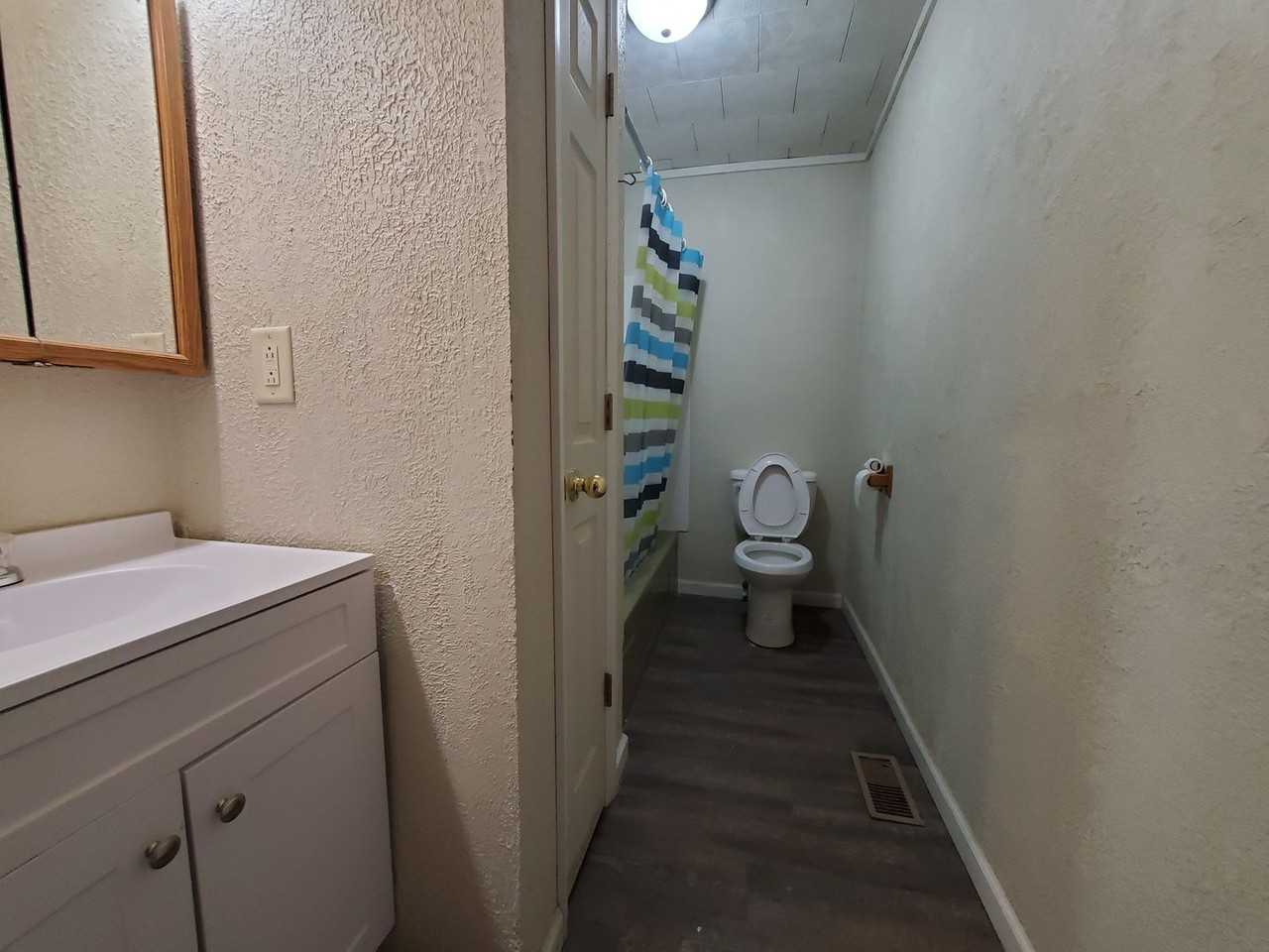 203 N 11th St - Photo 5 of 7