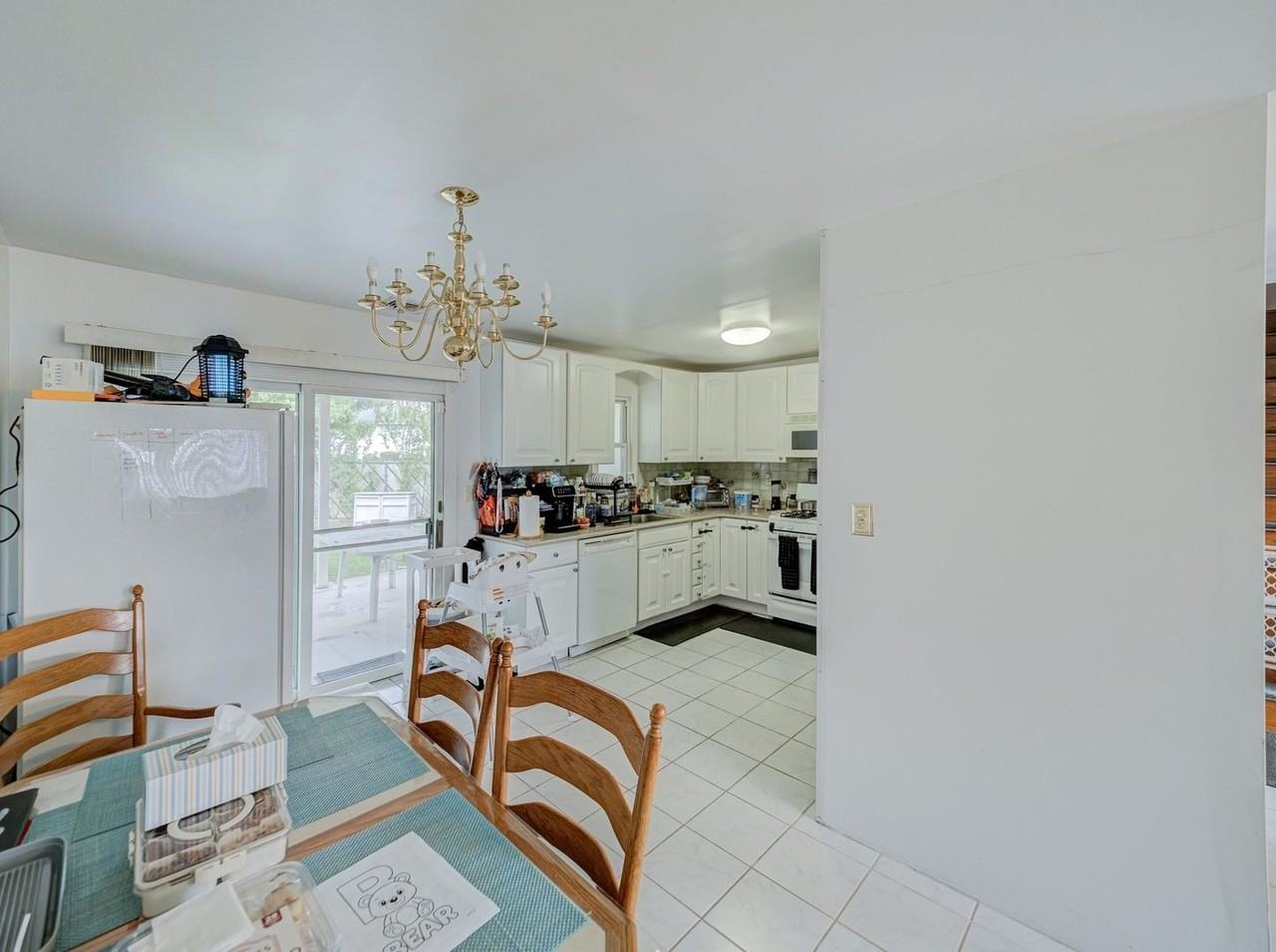 74 Markowitz St - Photo 6 of 41