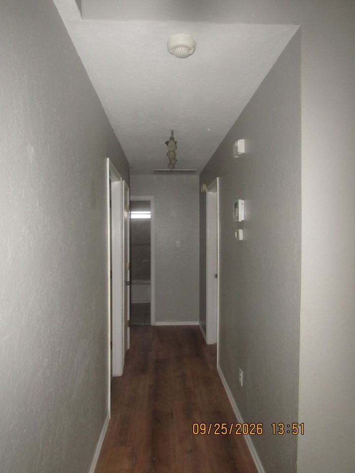 1910 Sw Parkgrove Dr - Photo 6 of 23