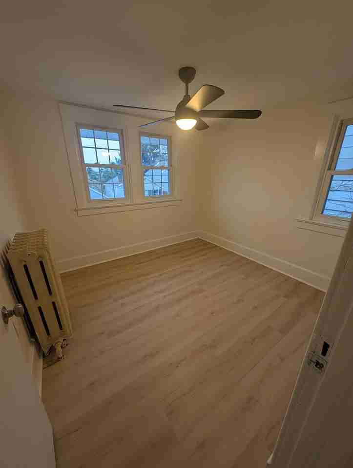 107 Merritt Ave - Photo 4 of 11