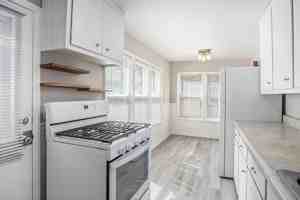 featured image of 219 S 38th Ave
