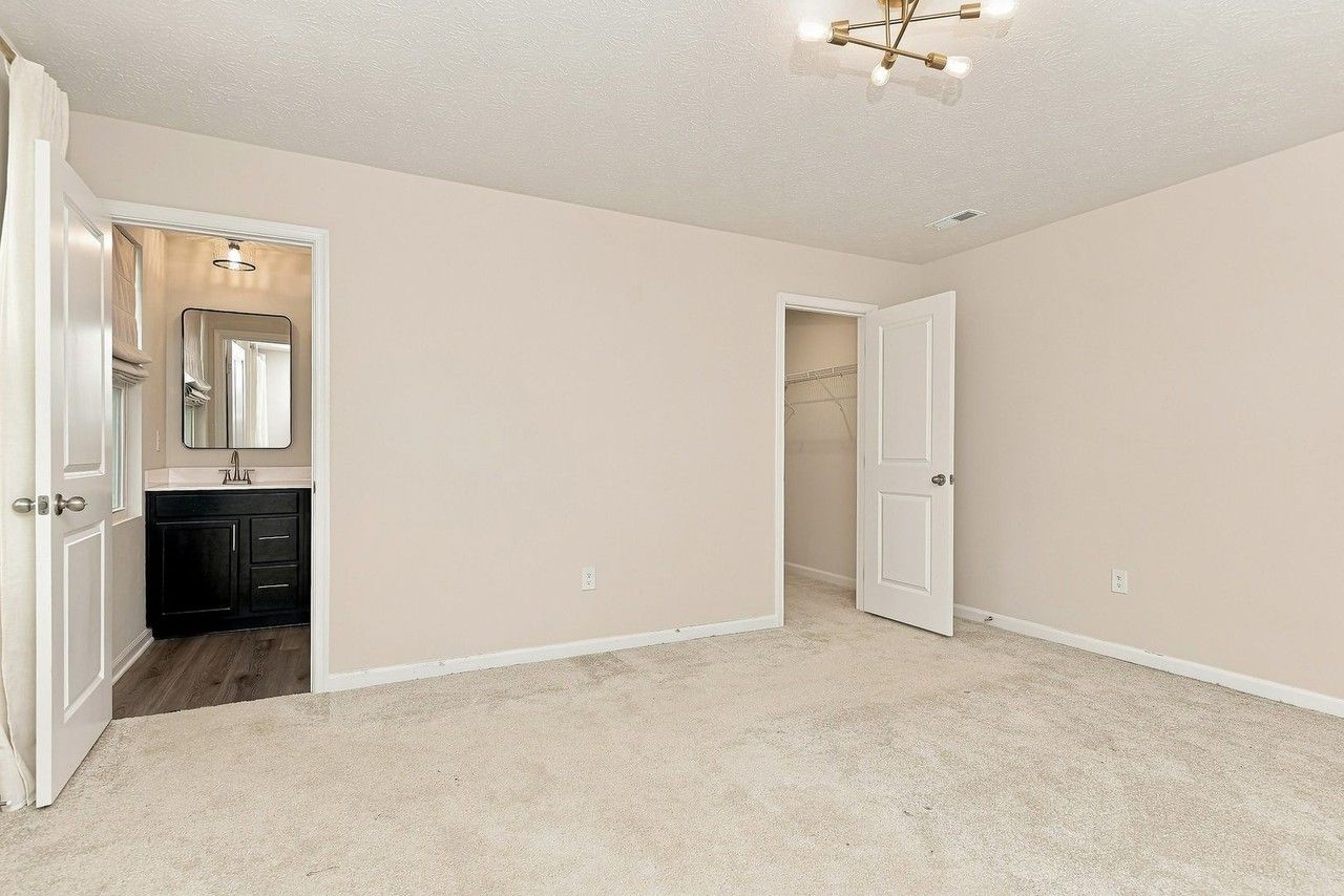 226 London Ave - Photo 6 of 10