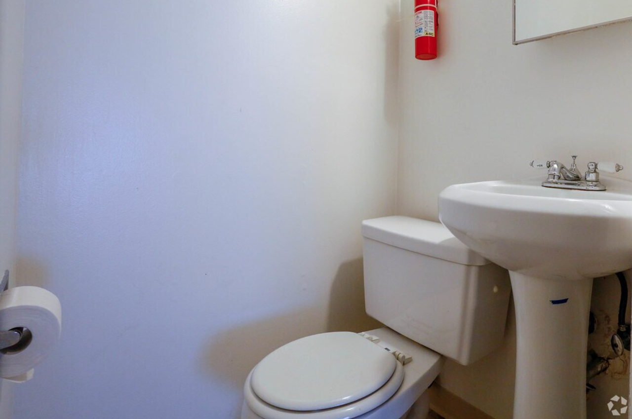 Patterson House Apartments - Photo 4 of 22