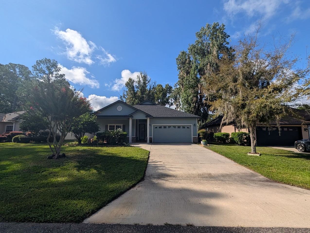 7107 Nw 121st Ave - Photo 2 of 25