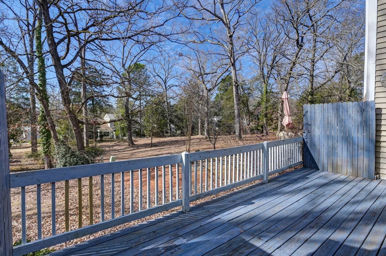 103 Leeward Rd - Photo 4 of 27