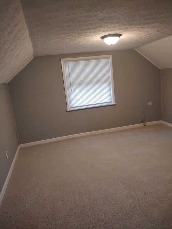 104 N Chester Ave - Photo 7 of 13