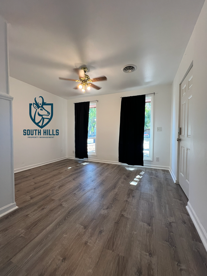 180 Shoup Ave W - Photo 5 of 19