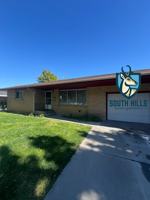 featured image of 216 Ostrander St N