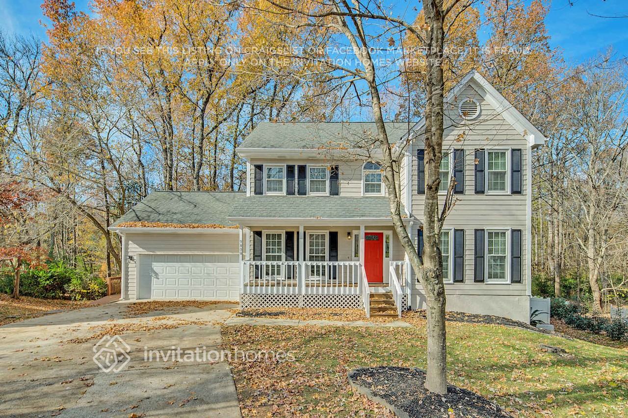 9800 Fairlea Dr - Photo 2 of 31