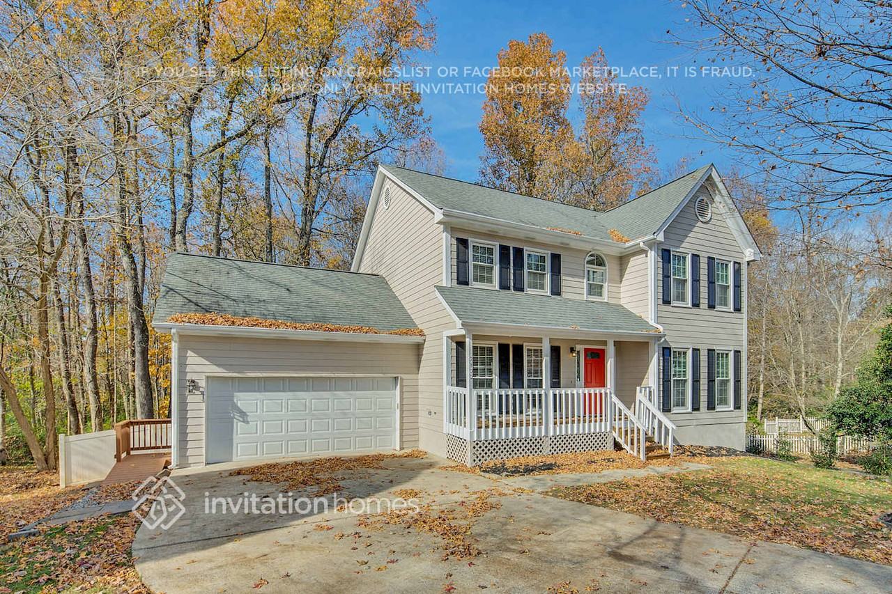 9800 Fairlea Dr - Photo 3 of 31
