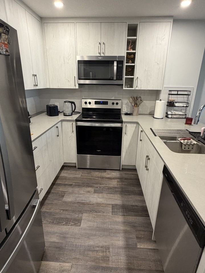 1400 10 Avenue Southwest #211 - Photo 3 of 11