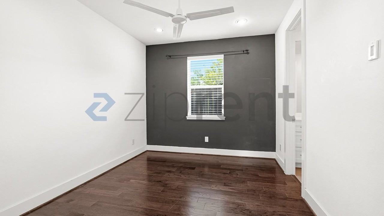 3311 Baer St - Photo 7 of 25