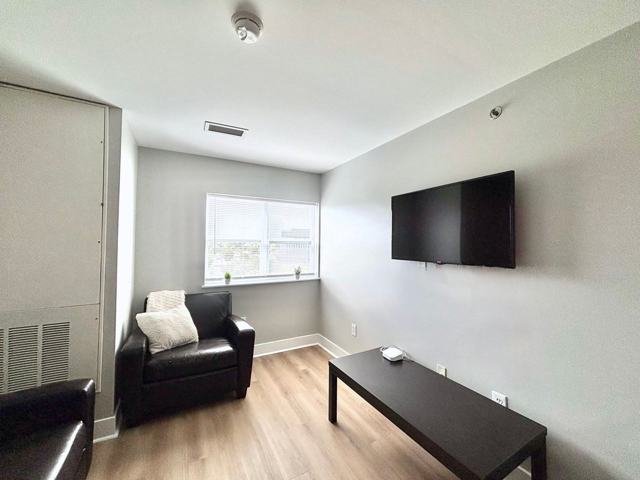 Waterfront Apartments - Photo 7 of 50