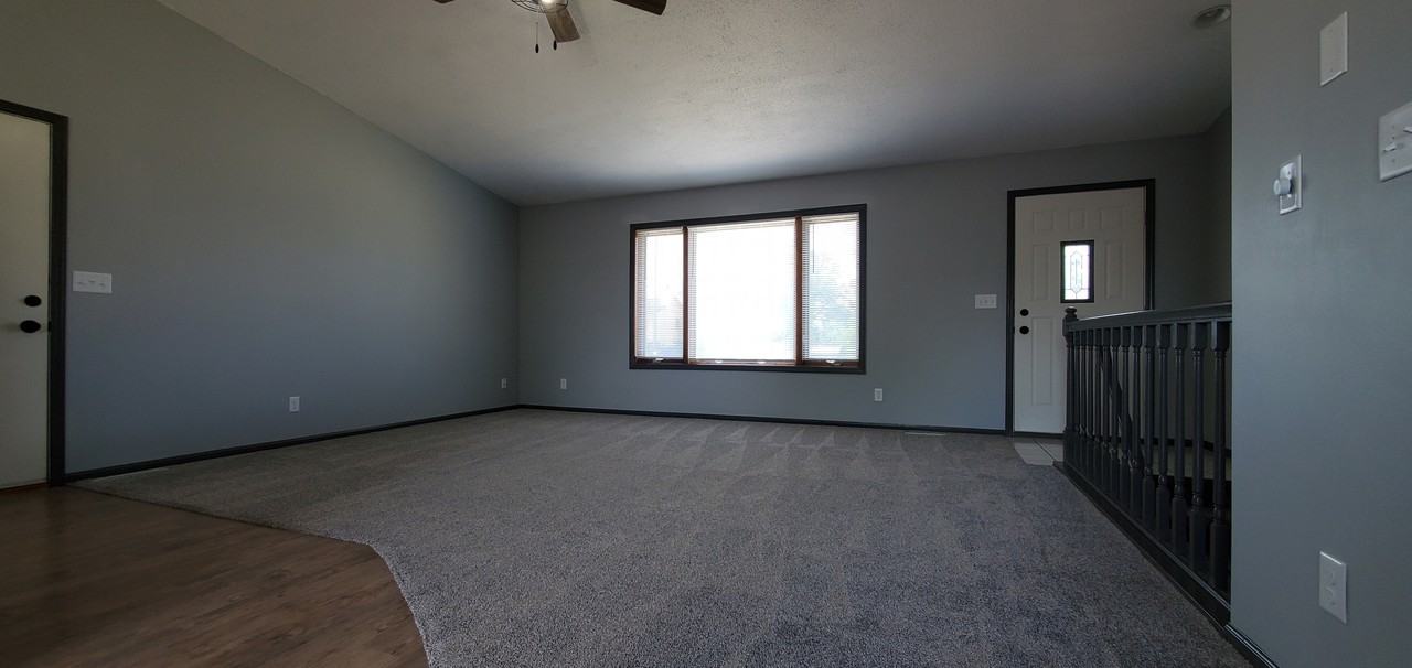 3137 33rd Ave Sw #1 - Photo 3 of 28