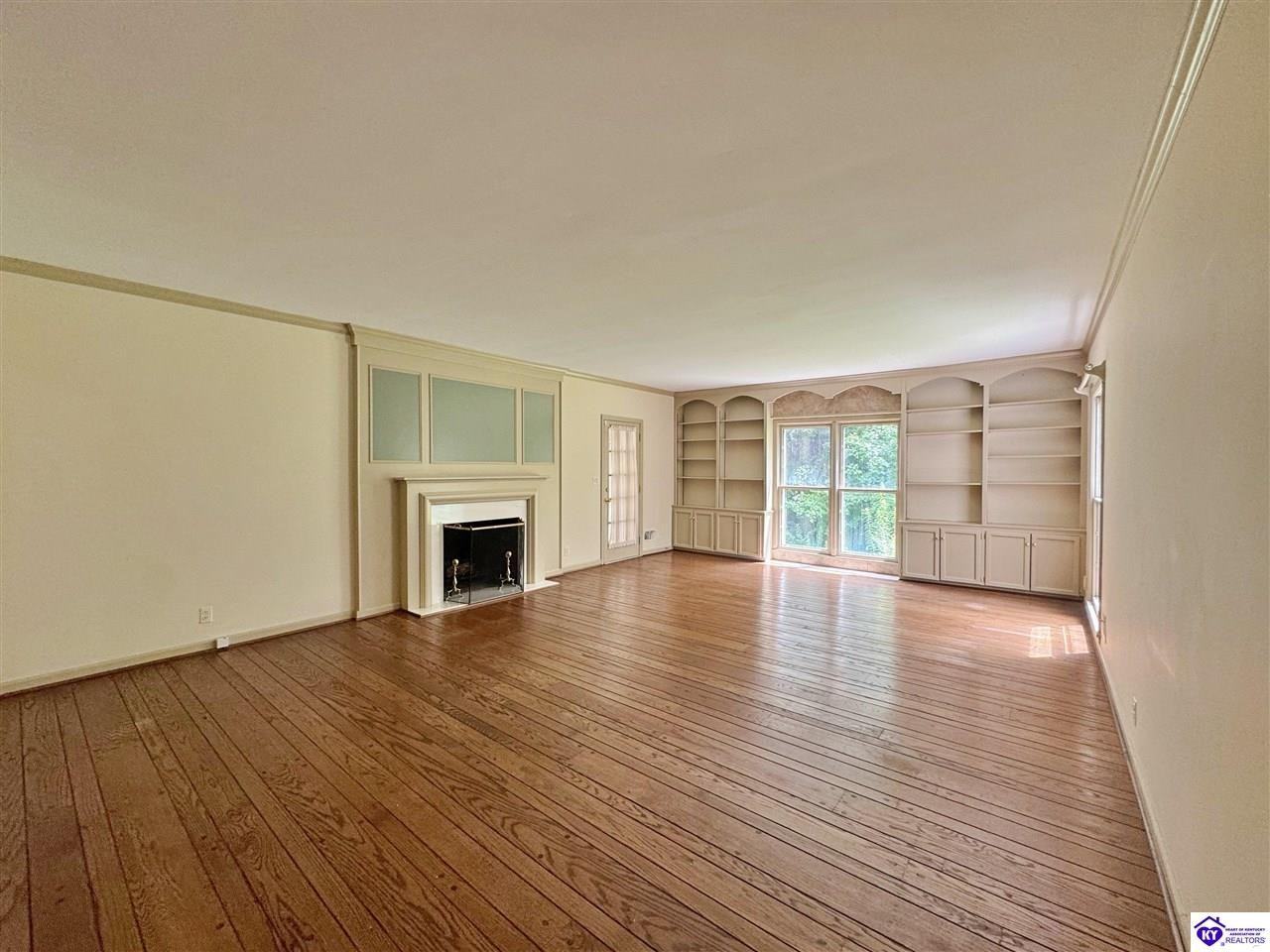 717 Sunrise Ln #1 - Photo 3 of 9